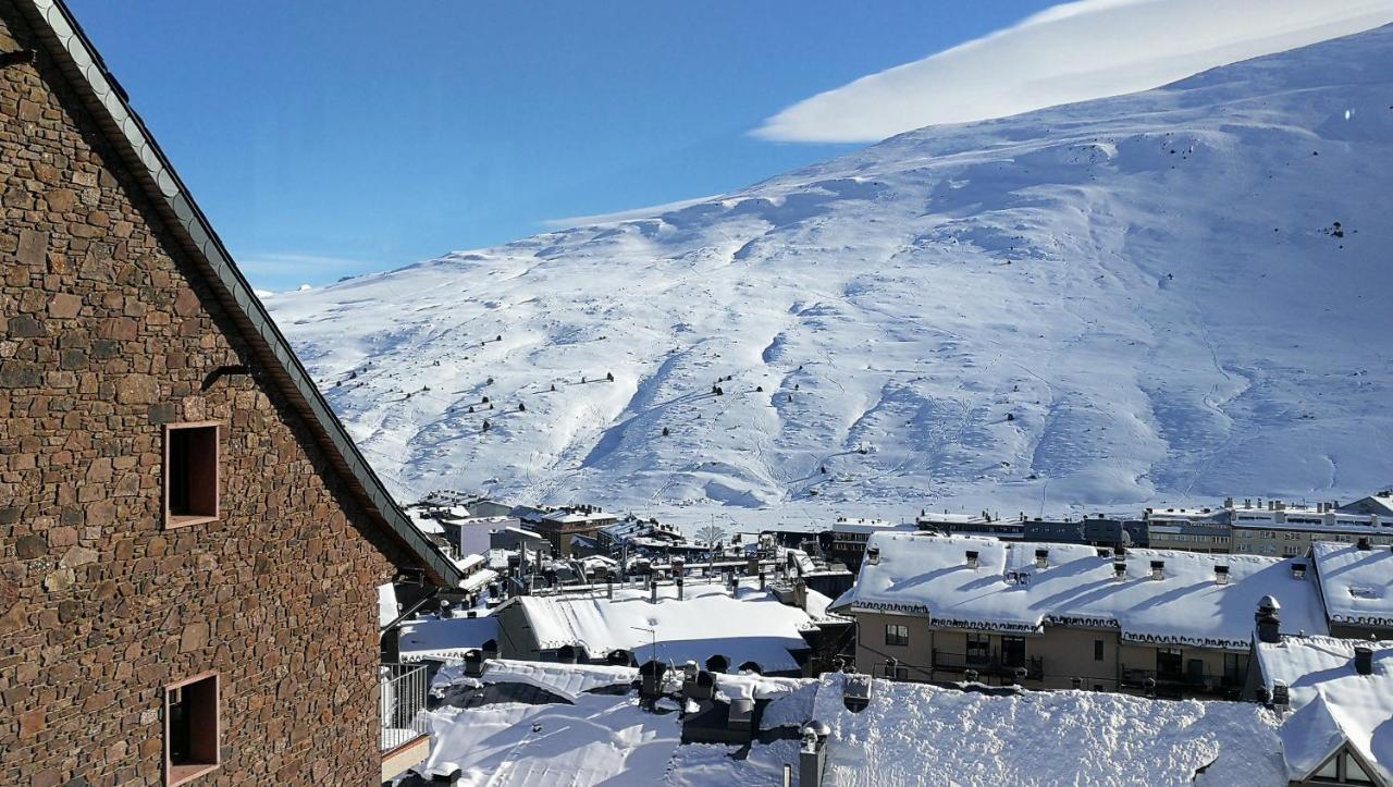 Apartaments Turistics Natural Suites Manzano 3000 Pas De La Casa Luaran gambar